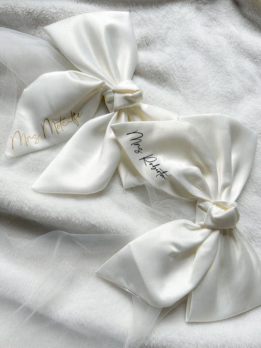 Personalised White Bow Veil